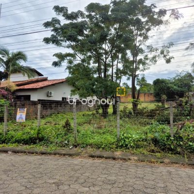 Terreno com 538m², no bairro Campeche em Florianópolis