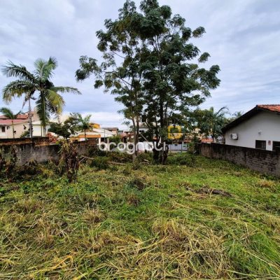 Terreno com 538m², no bairro Campeche em Florianópolis