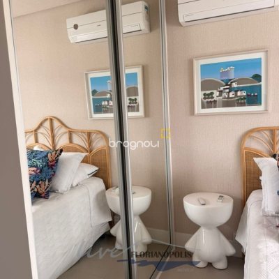 Apartamento com 194m², 3 quartos (sendo 3 suítes), 2 garagens, no bairro Jurerê Internacional em Florianópolis