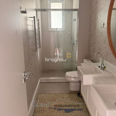 Apartamento com 194m², 3 quartos (sendo 3 suítes), 2 garagens, no bairro Jurerê Internacional em Florianópolis