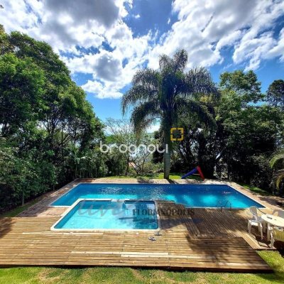 Apartamento com 100m², 3 quartos (sendo 1 suíte), 2 garagens, no bairro Jurerê em Florianópolis