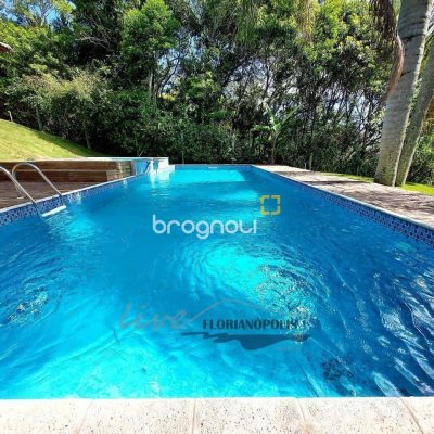 Apartamento com 100m², 3 quartos (sendo 1 suíte), 2 garagens, no bairro Jurerê em Florianópolis