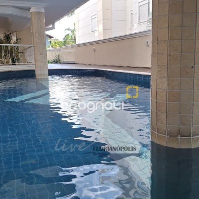 Apartamento com 105m², 2 quartos (sendo 1 suíte), 2 garagens, no bairro Jurerê Internacional em Florianópolis