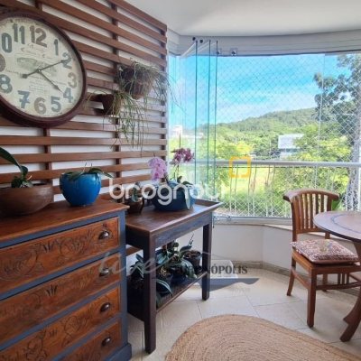 Apartamento com 105m², 2 quartos (sendo 1 suíte), 2 garagens, no bairro Jurerê Internacional em Florianópolis