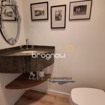 Apartamento com 105m², 2 quartos (sendo 1 suíte), 2 garagens, no bairro Jurerê Internacional em Florianópolis