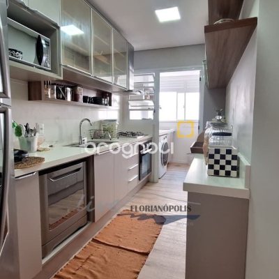 Apartamento com 105m², 2 quartos (sendo 1 suíte), 2 garagens, no bairro Jurerê Internacional em Florianópolis