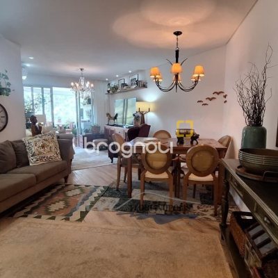 Apartamento com 105m², 2 quartos (sendo 1 suíte), 2 garagens, no bairro Jurerê Internacional em Florianópolis