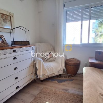 Apartamento com 105m², 2 quartos (sendo 1 suíte), 2 garagens, no bairro Jurerê Internacional em Florianópolis