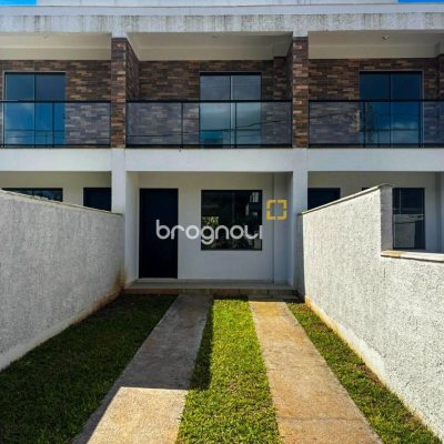 Casa com 103m², 2 quartos (sendo 2 suítes), 1 garagem, no bairro São João do Rio Vermelho em Florianópolis