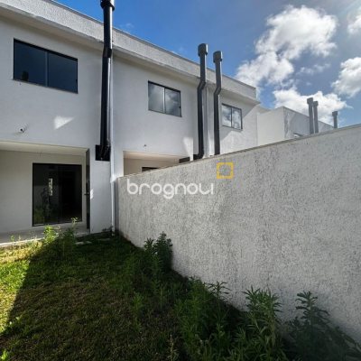 Casa com 103m², 2 quartos (sendo 2 suítes), 1 garagem, no bairro São João do Rio Vermelho em Florianópolis