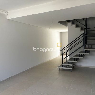 Casa com 103m², 2 quartos (sendo 2 suítes), 1 garagem, no bairro São João do Rio Vermelho em Florianópolis