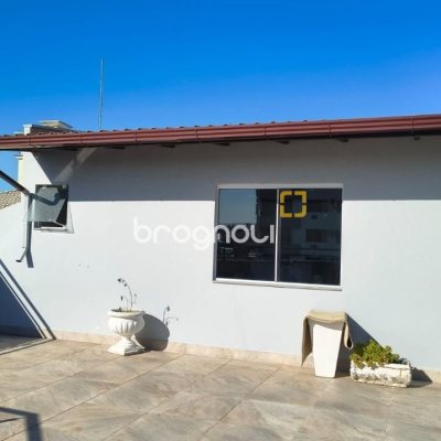 Apartamento com 133m², 3 quartos (sendo 1 suíte), 1 garagem, no bairro Balneário em Florianópolis