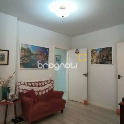Apartamento com 133m², 3 quartos (sendo 1 suíte), 1 garagem, no bairro Balneário em Florianópolis
