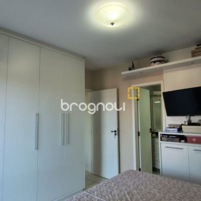 Apartamento com 133m², 3 quartos (sendo 1 suíte), 1 garagem, no bairro Balneário em Florianópolis