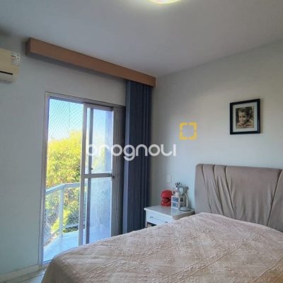 Apartamento com 133m², 3 quartos (sendo 1 suíte), 1 garagem, no bairro Balneário em Florianópolis