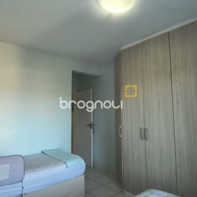Apartamento com 133m², 3 quartos (sendo 1 suíte), 1 garagem, no bairro Balneário em Florianópolis