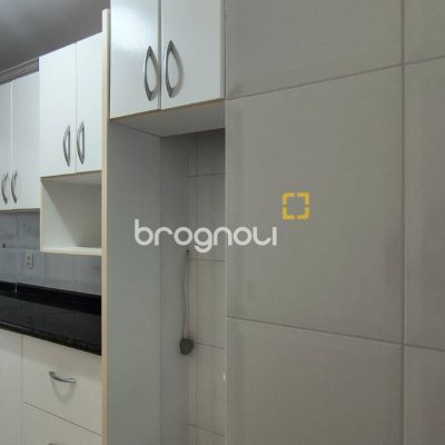 Apartamento com 114m², 3 quartos (sendo 1 suíte), 1 garagem, no bairro Coqueiros em Florianópolis