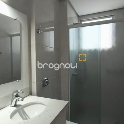 Apartamento com 114m², 3 quartos (sendo 1 suíte), 1 garagem, no bairro Coqueiros em Florianópolis