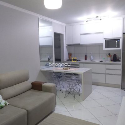 Apartamento com 59m², 2 quartos, 1 garagem, no bairro Forquilhinha em São José