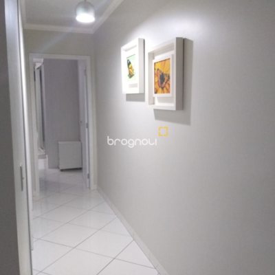 Apartamento com 59m², 2 quartos, 1 garagem, no bairro Forquilhinha em São José
