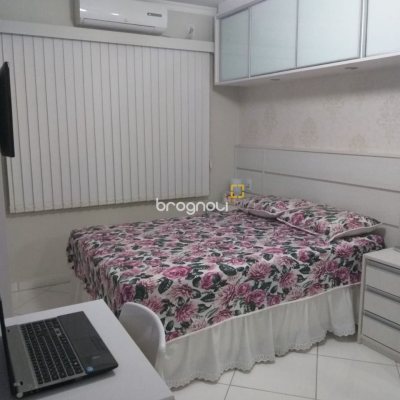 Apartamento com 59m², 2 quartos, 1 garagem, no bairro Forquilhinha em São José