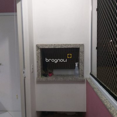 Apartamento com 59m², 2 quartos, 1 garagem, no bairro Forquilhinha em São José