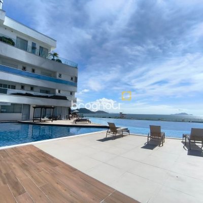 Apartamento com 80m², 2 quartos (sendo 1 suíte), 2 garagens, no bairro São João do Rio Vermelho em Florianópolis