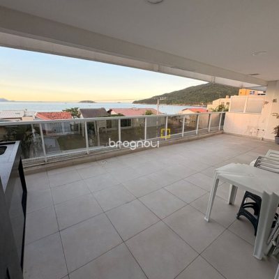 Apartamento com 80m², 2 quartos (sendo 1 suíte), 2 garagens, no bairro São João do Rio Vermelho em Florianópolis