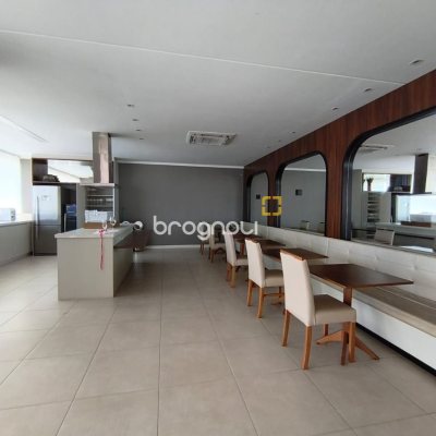 Apartamento com 80m², 2 quartos (sendo 1 suíte), 2 garagens, no bairro São João do Rio Vermelho em Florianópolis
