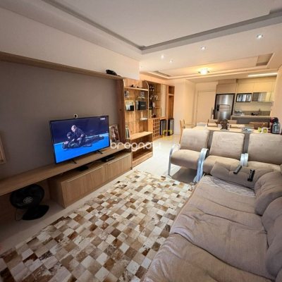 Apartamento com 80m², 2 quartos (sendo 1 suíte), 2 garagens, no bairro São João do Rio Vermelho em Florianópolis