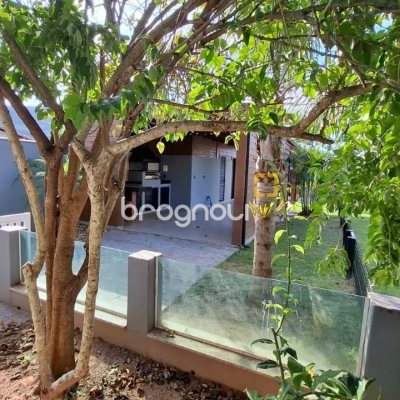 Casa de Condomínio com 105m², 2 quartos, 2 garagens, no bairro São João do Rio Vermelho em Florianópolis