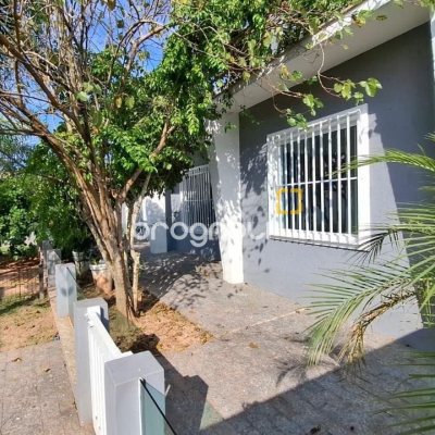 Casa de Condomínio com 105m², 2 quartos, 2 garagens, no bairro São João do Rio Vermelho em Florianópolis