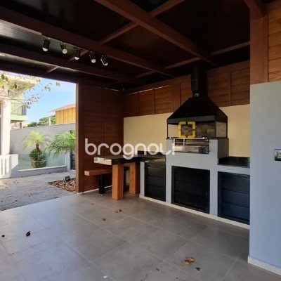 Casa de Condomínio com 105m², 2 quartos, 2 garagens, no bairro São João do Rio Vermelho em Florianópolis