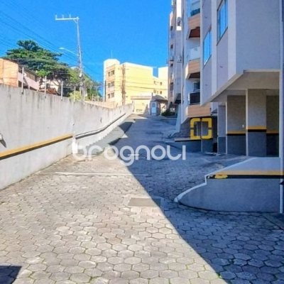 Apartamento com 75m², 3 quartos, 1 garagem, no bairro Estreito em Florianópolis