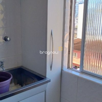 Apartamento com 75m², 3 quartos, 1 garagem, no bairro Estreito em Florianópolis