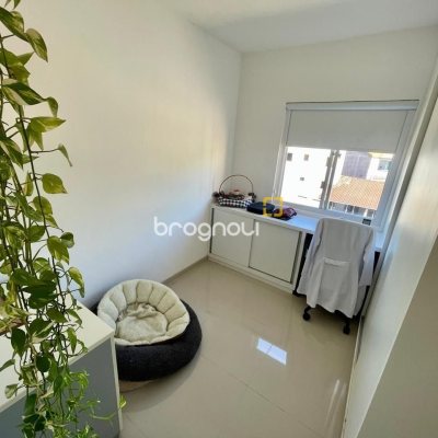 Apartamento com 75m², 3 quartos, 1 garagem, no bairro Estreito em Florianópolis