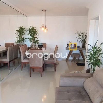 Apartamento com 75m², 3 quartos, 1 garagem, no bairro Estreito em Florianópolis