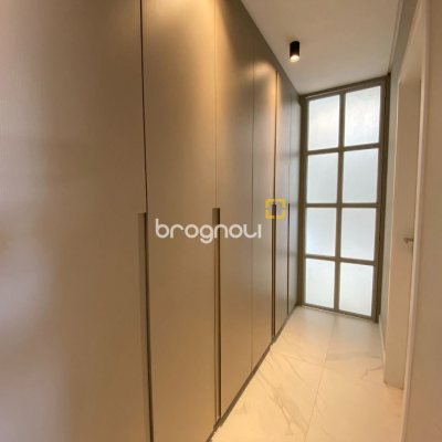 Apartamento com 111m², 3 quartos (sendo 2 suítes), 2 garagens, no bairro Estreito em Florianópolis