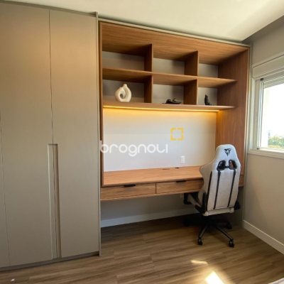 Apartamento com 111m², 3 quartos (sendo 2 suítes), 2 garagens, no bairro Estreito em Florianópolis