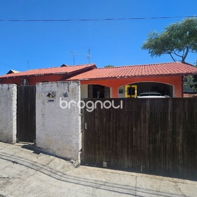 Casa com 130m², 3 quartos (sendo 1 suíte), 1 garagem, no bairro Rio Tavares em Florianópolis