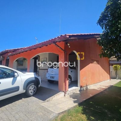 Casa com 130m², 3 quartos (sendo 1 suíte), 1 garagem, no bairro Rio Tavares em Florianópolis