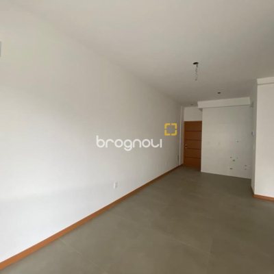 Apartamento com 52m², 1 quarto, 2 garagens, no bairro Itacorubi em Florianópolis