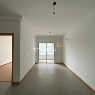 Apartamento com 52m², 1 quarto, 2 garagens, no bairro Itacorubi em Florianópolis