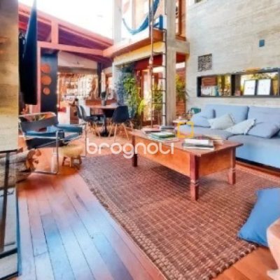 Casa com 362m², 3 quartos (sendo 1 suíte), 2 garagens, no bairro Novo Campeche em Florianópolis