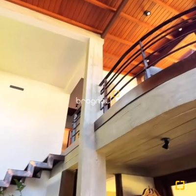 Casa com 362m², 3 quartos (sendo 1 suíte), 2 garagens, no bairro Novo Campeche em Florianópolis