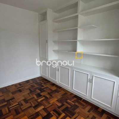Casa Comercial com 272m², 4 garagens, no bairro Centro em Florianópolis