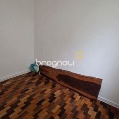 Casa Comercial com 272m², 4 garagens, no bairro Centro em Florianópolis