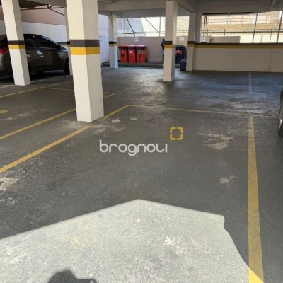 Apartamento com 59m², 2 quartos, 1 garagem, no bairro Trindade em Florianópolis
