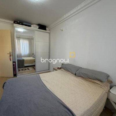 Apartamento com 59m², 2 quartos, 1 garagem, no bairro Trindade em Florianópolis