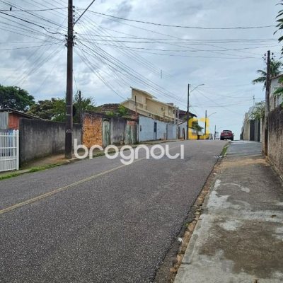 Terreno com 310m², no bairro Estreito em Florianópolis